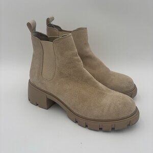 Steve Madden Howler Chelsea Boot Sand Tan Suede Womens Size 9 Lug Sole Chunky